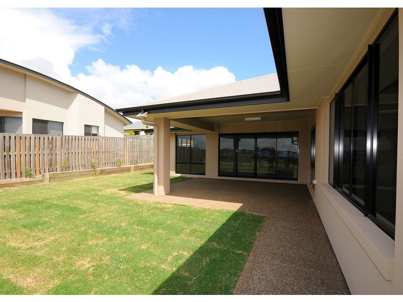 4 Bay Park Road, Hervey Bay QLD 4655