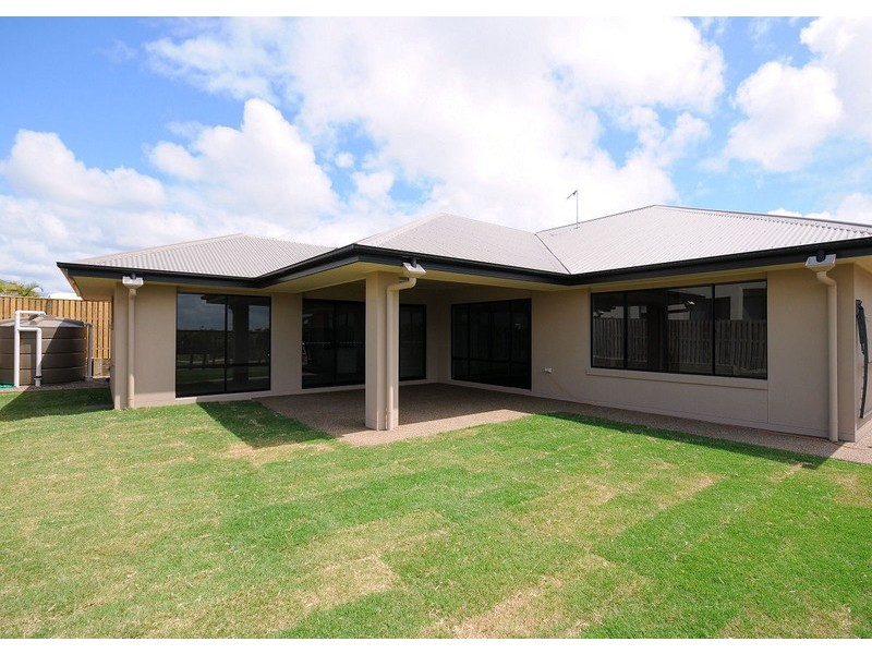 4 Bay Park Road, Hervey Bay QLD 4655