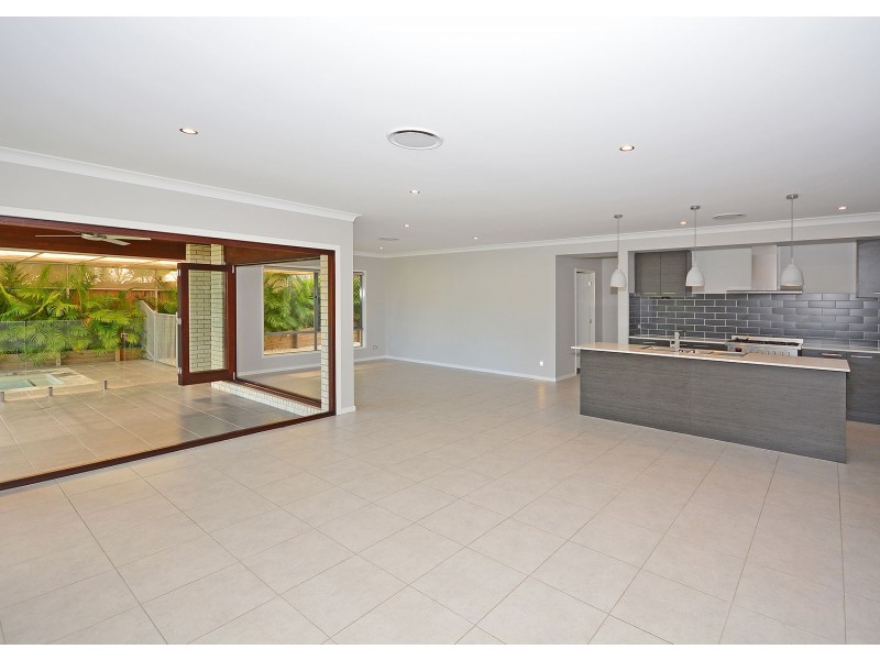 16 Eli Court, Kawungan QLD 4655