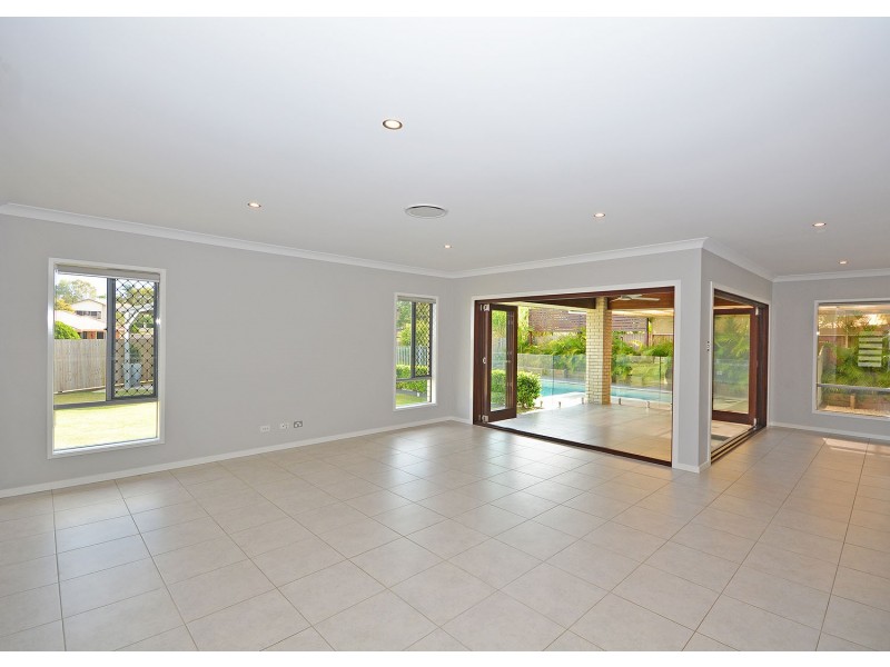 16 Eli Court, Kawungan QLD 4655