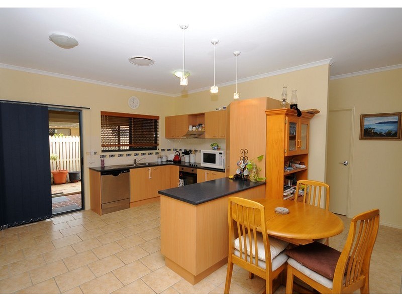 U43/34 Elizabeth St, Urangan QLD 4655