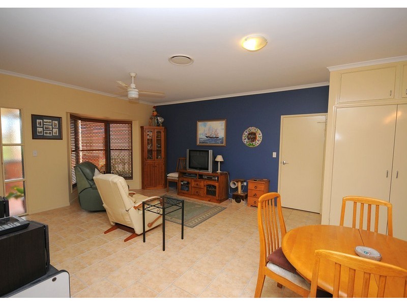 U43/34 Elizabeth St, Urangan QLD 4655