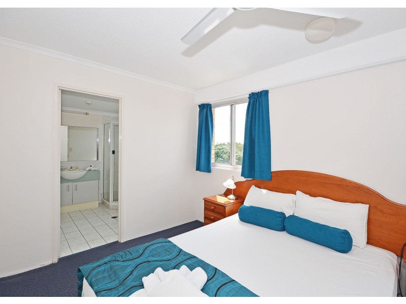 647/386 Esplanade, Torquay QLD 4655