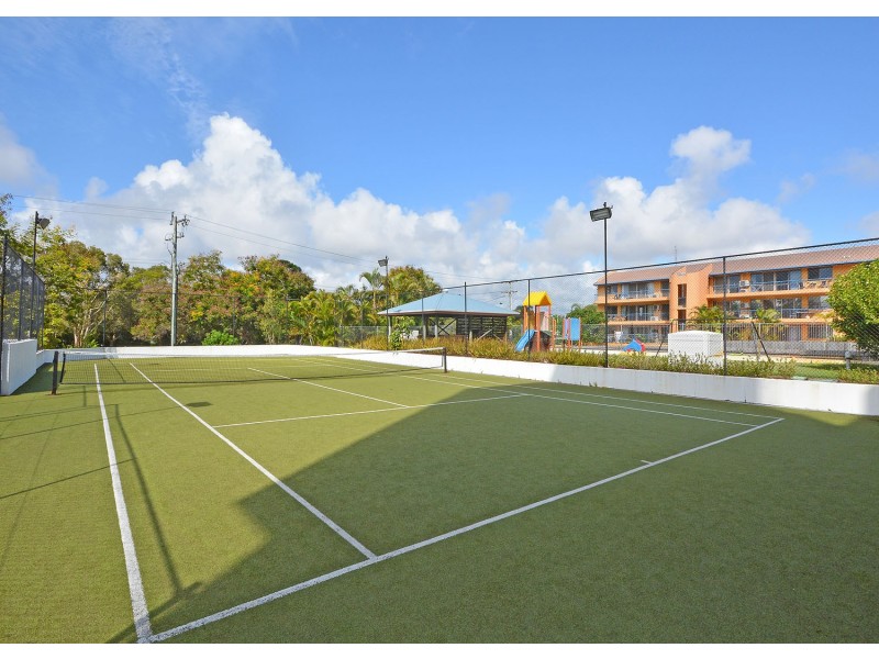 647/386 Esplanade, Torquay QLD 4655