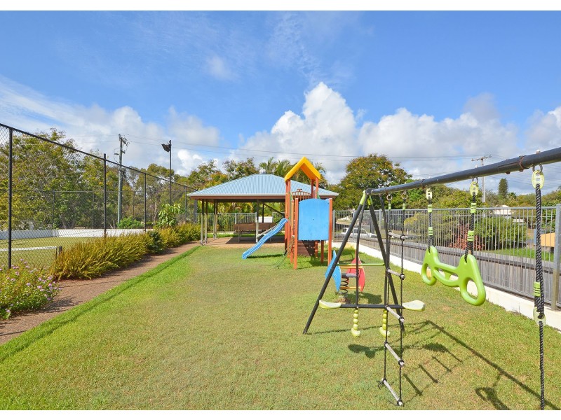 647/386 Esplanade, Torquay QLD 4655