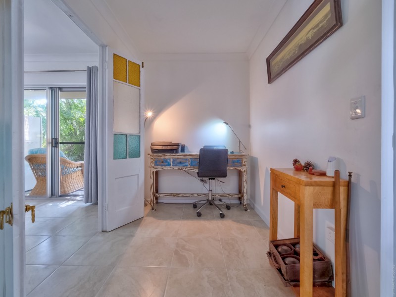 93 Long Street, Point Vernon QLD 4655