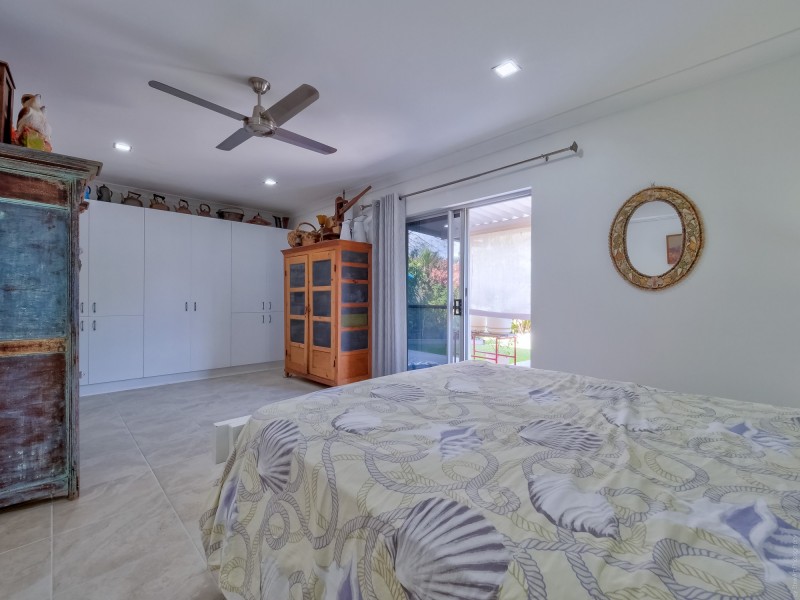 93 Long Street, Point Vernon QLD 4655