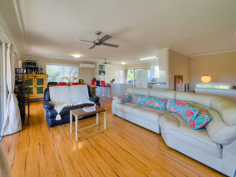 93 Long Street, Point Vernon QLD 4655