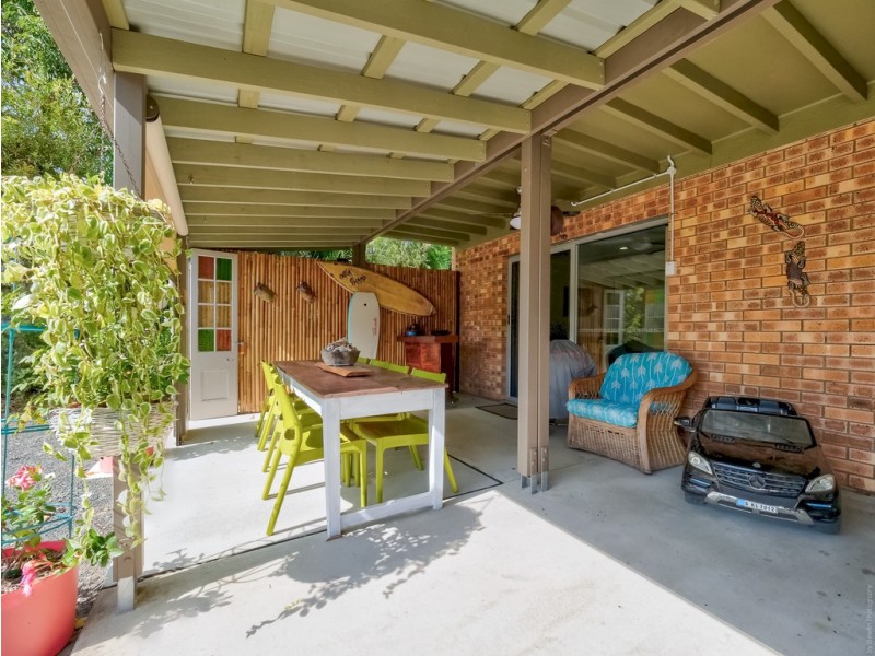 93 Long Street, Point Vernon QLD 4655