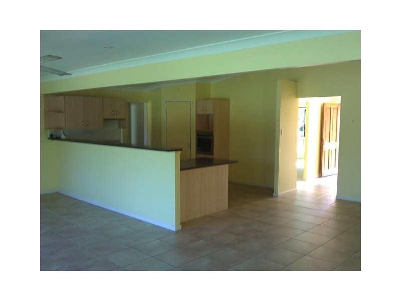 69 Washington Drive, Wondunna QLD 4655