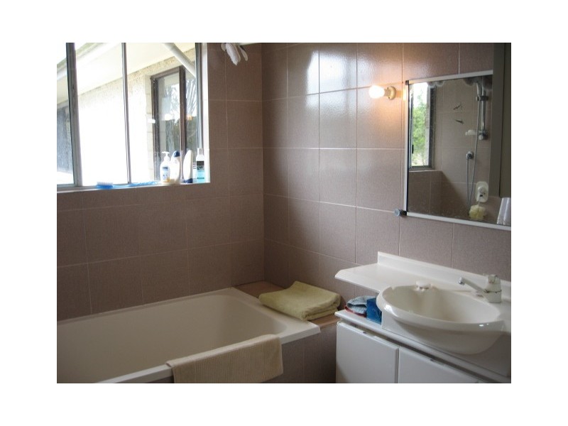 175 Sea Eagles Road, Hervey Bay QLD 4655