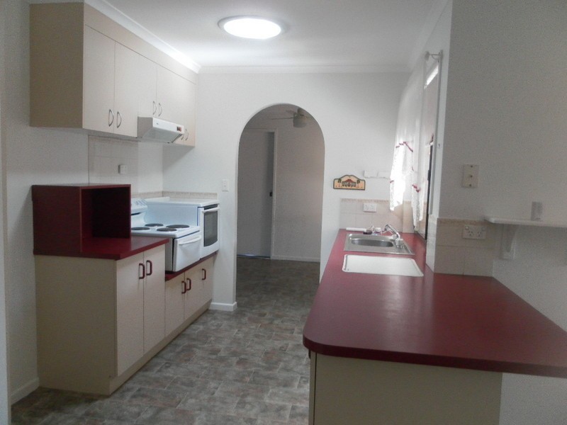 5 Matthew Drive, Urangan QLD 4655