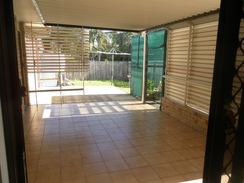 5 Matthew Drive, Urangan QLD 4655
