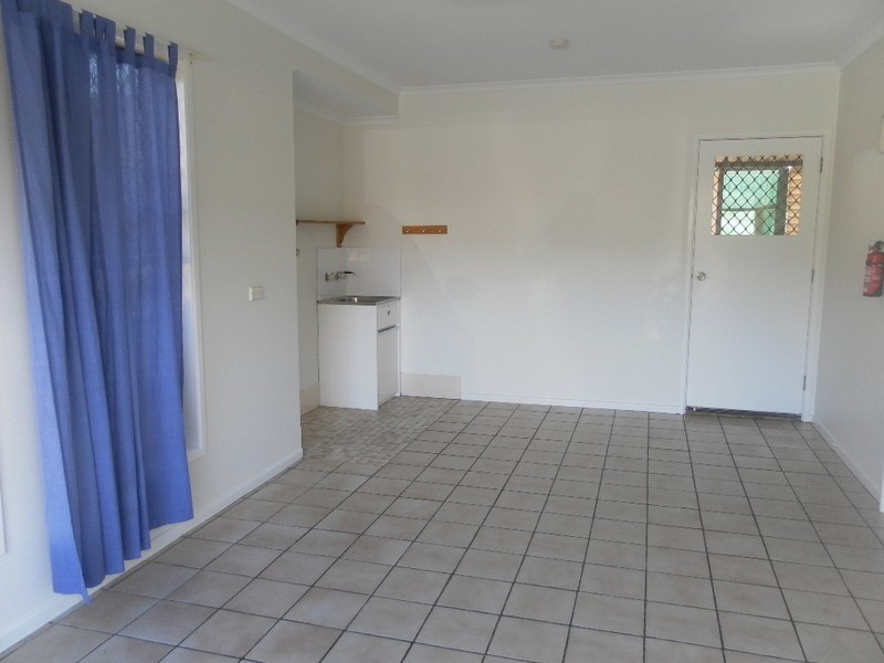 5 Matthew Drive, Urangan QLD 4655