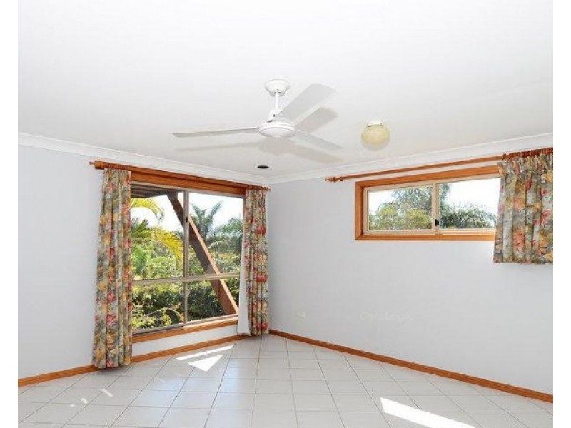 30 Pedelty Lane, Dundowran QLD 4655