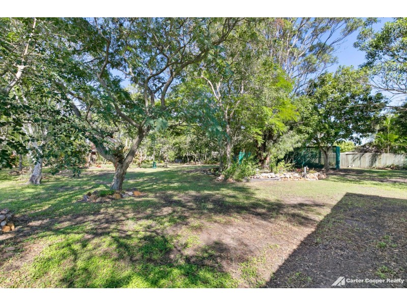 15 – 17 Twolyn Street, Urangan QLD 4655