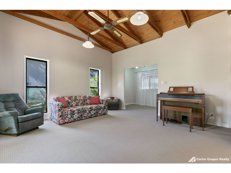 15 – 17 Twolyn Street, Urangan QLD 4655