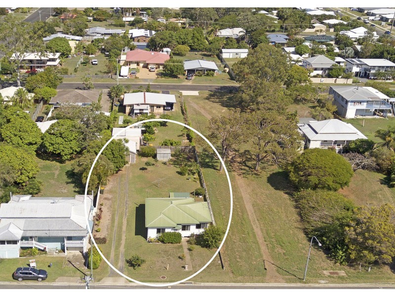 13 Beach Road, Pialba QLD 4655