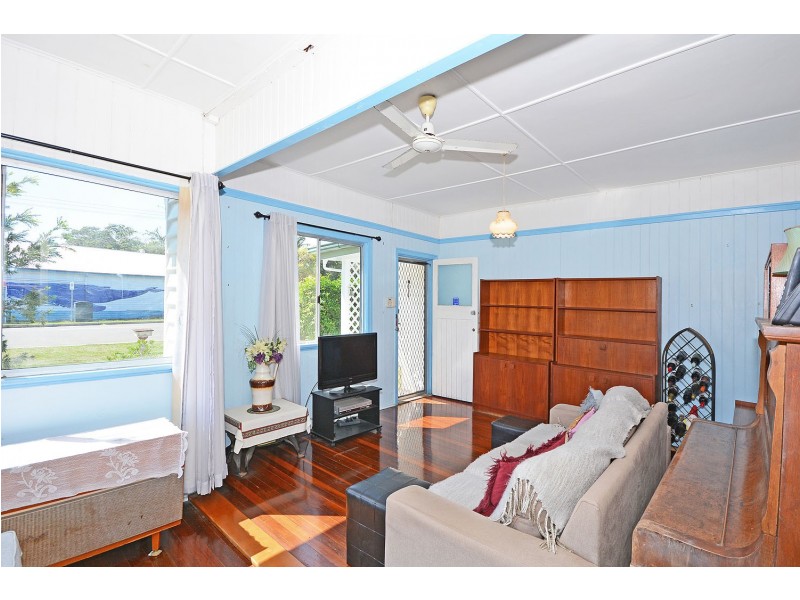 13 Beach Road, Pialba QLD 4655