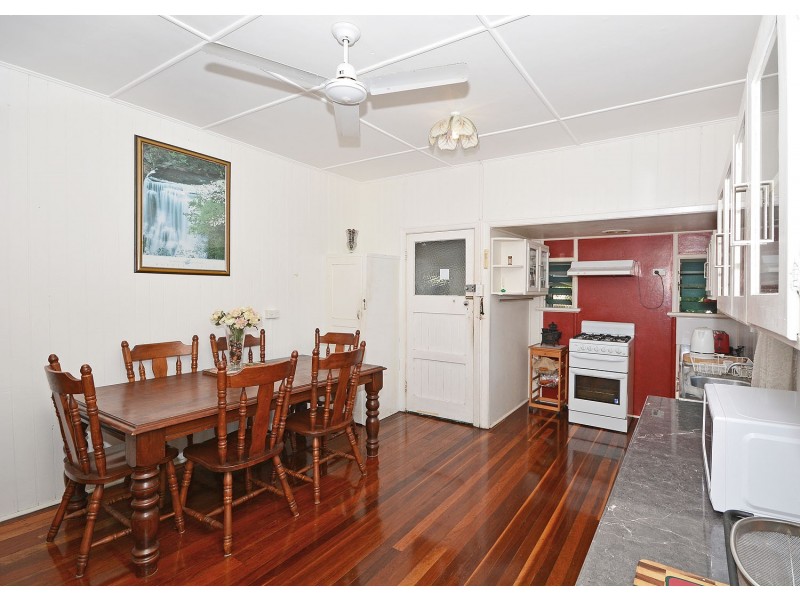 13 Beach Road, Pialba QLD 4655