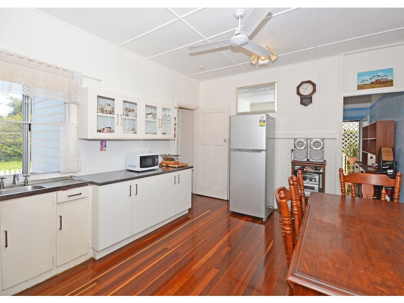 13 Beach Road, Pialba QLD 4655