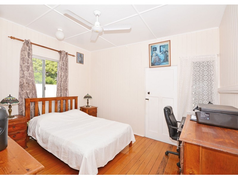 13 Beach Road, Pialba QLD 4655