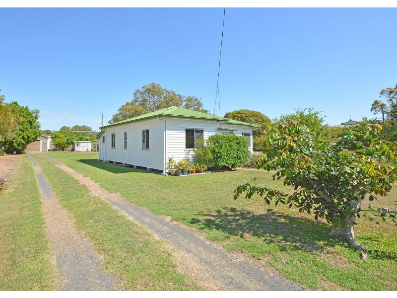 13 Beach Road, Pialba QLD 4655