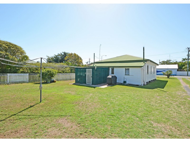 13 Beach Road, Pialba QLD 4655