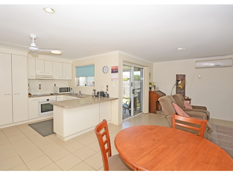 10 Dory Drive, Point Vernon QLD 4655