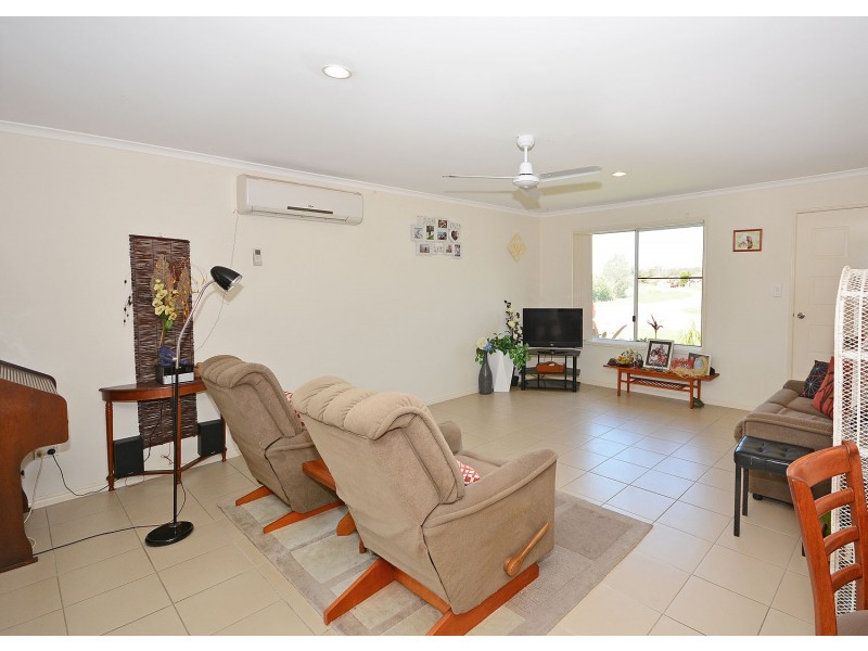 10 Dory Drive, Point Vernon QLD 4655