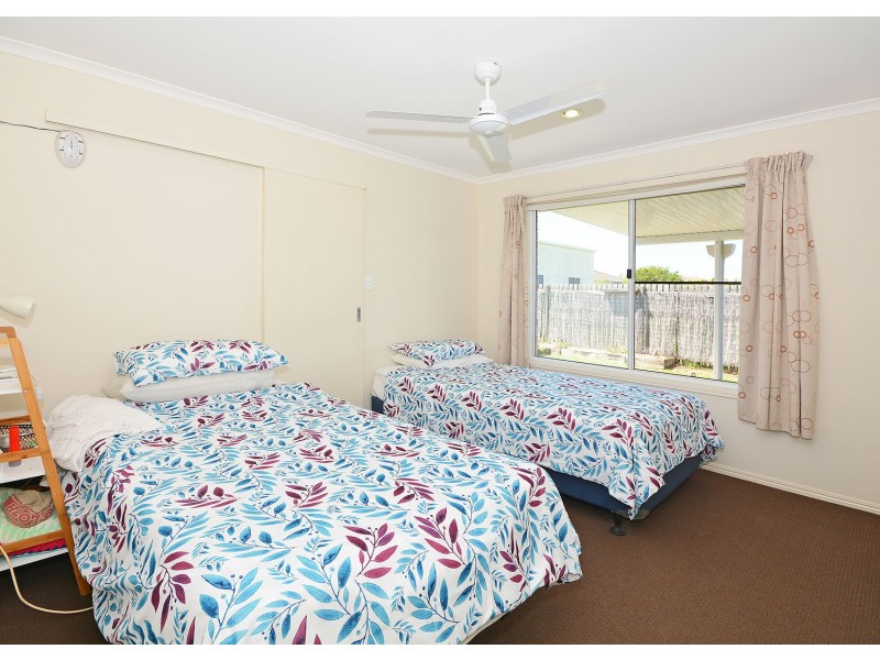 10 Dory Drive, Point Vernon QLD 4655
