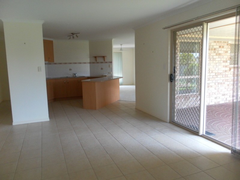 21 Heather Way, Urraween QLD 4655