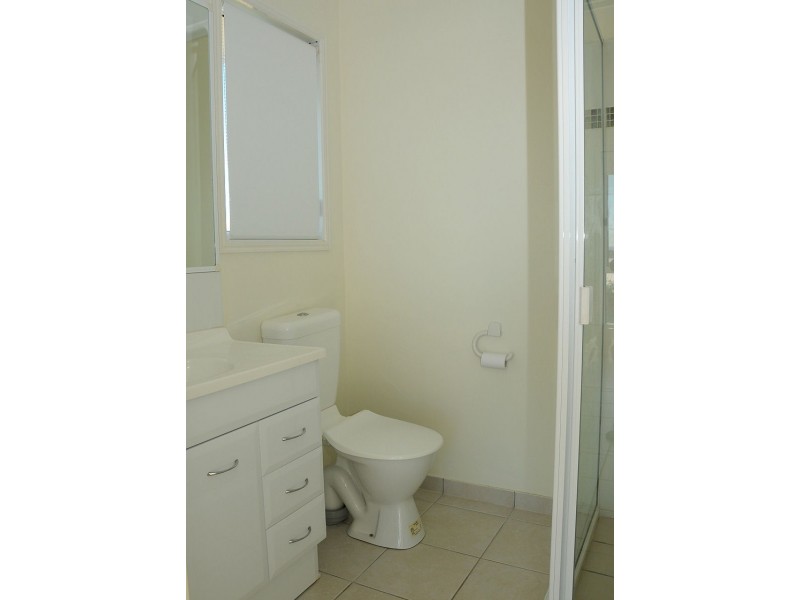 11 Julie St, Dundowran Beach QLD 4655
