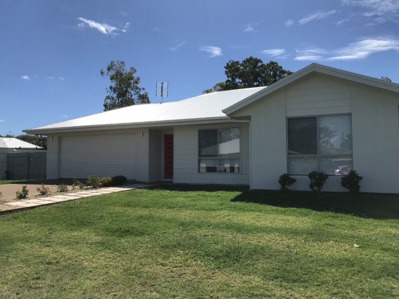 27 Polson Street, Point Vernon QLD 4655