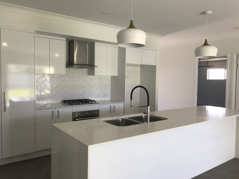 27 Polson Street, Point Vernon QLD 4655