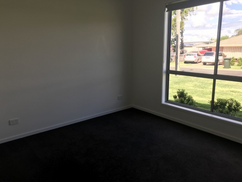 27 Polson Street, Point Vernon QLD 4655