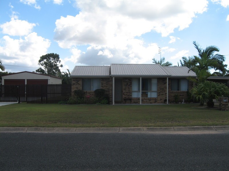 4 Hakea Crt, Kawungan QLD 4655
