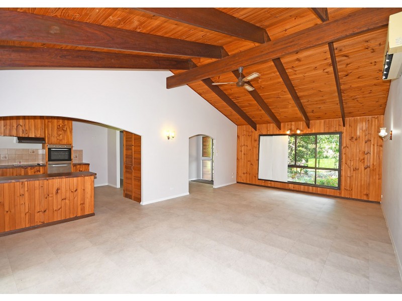 78 Garden Drive, Urangan QLD 4655