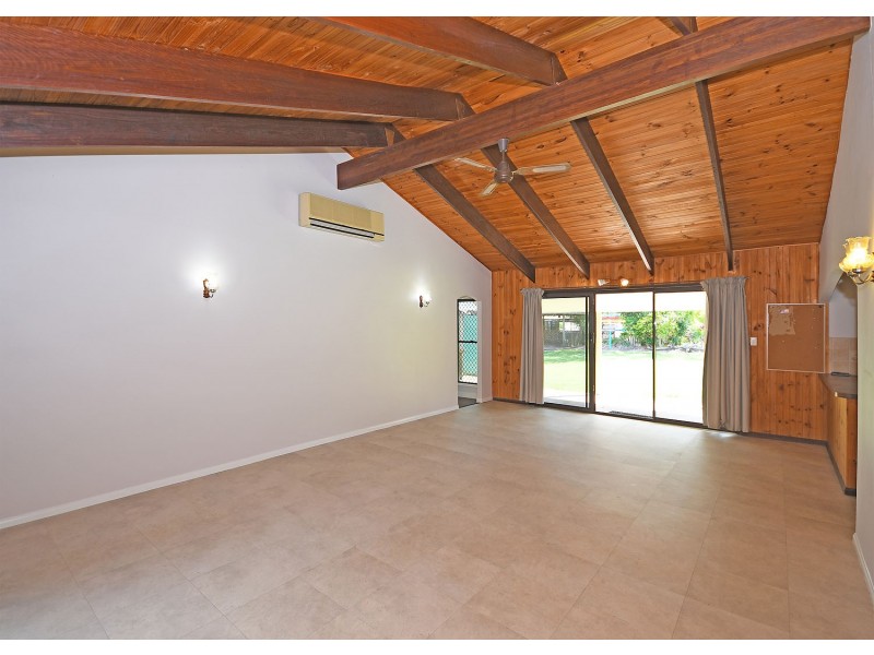 78 Garden Drive, Urangan QLD 4655