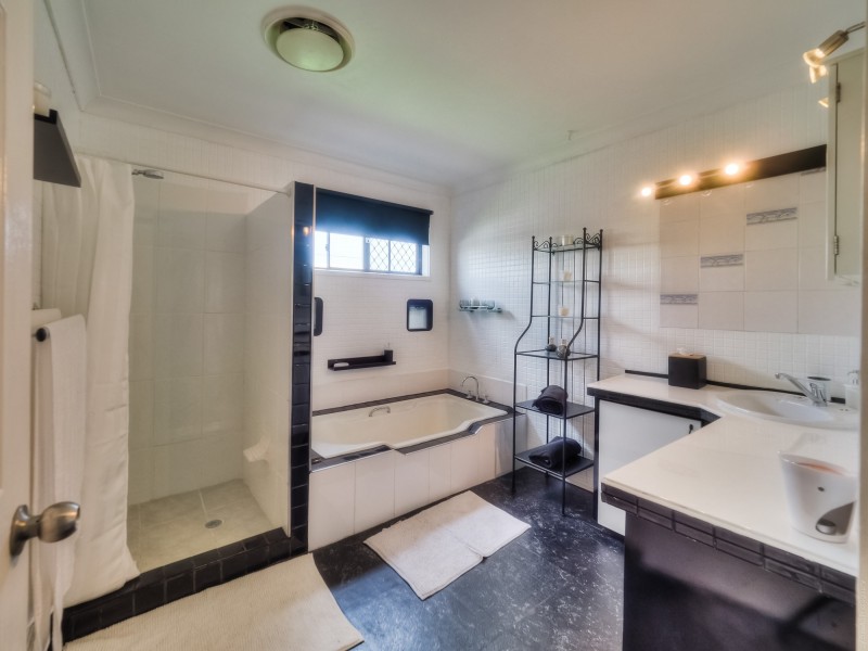 31 Dover Street, Pialba QLD 4655