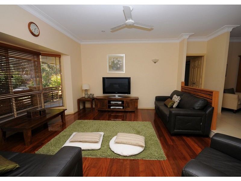 5 Windemere Rd, Torquay QLD 4655