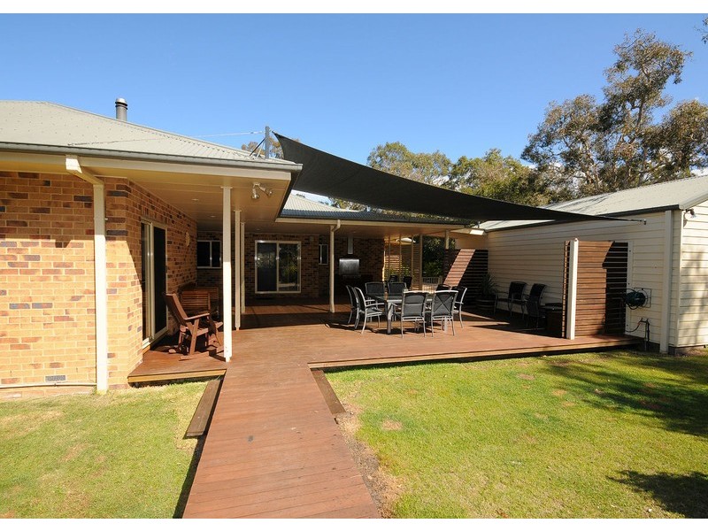 5 Windemere Rd, Torquay QLD 4655