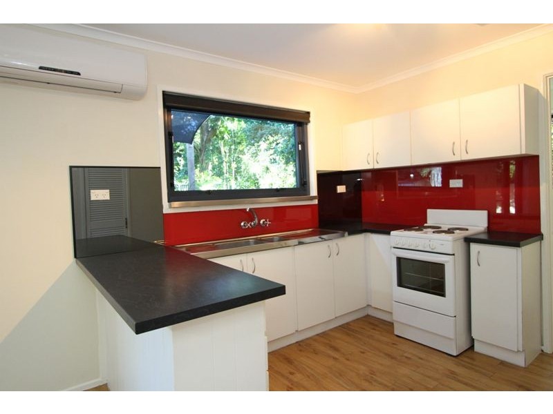 19 Richard Street, Urangan QLD 4655