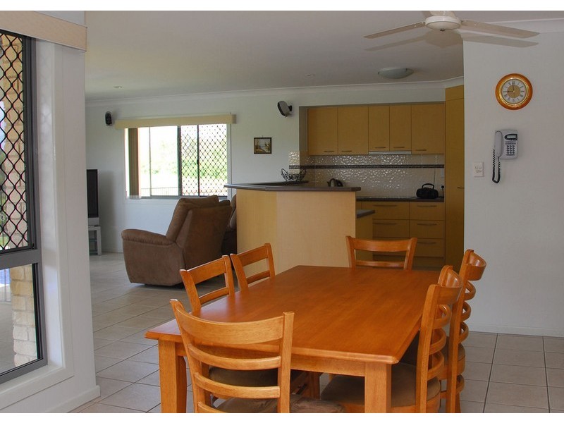 22 Spinnaker Drive, Point Vernon QLD 4655