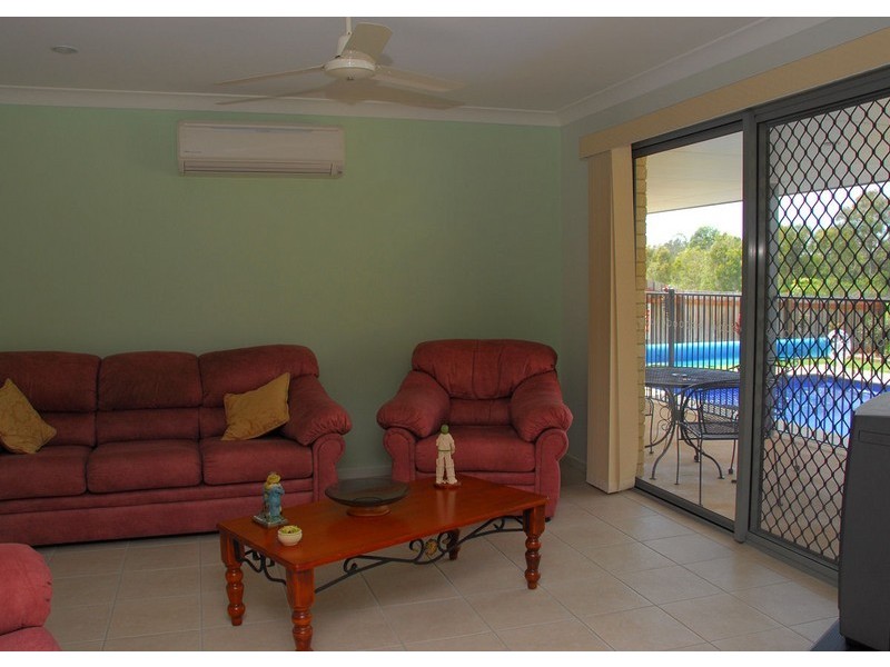 22 Spinnaker Drive, Point Vernon QLD 4655