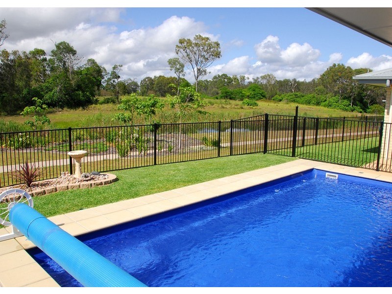 22 Spinnaker Drive, Point Vernon QLD 4655