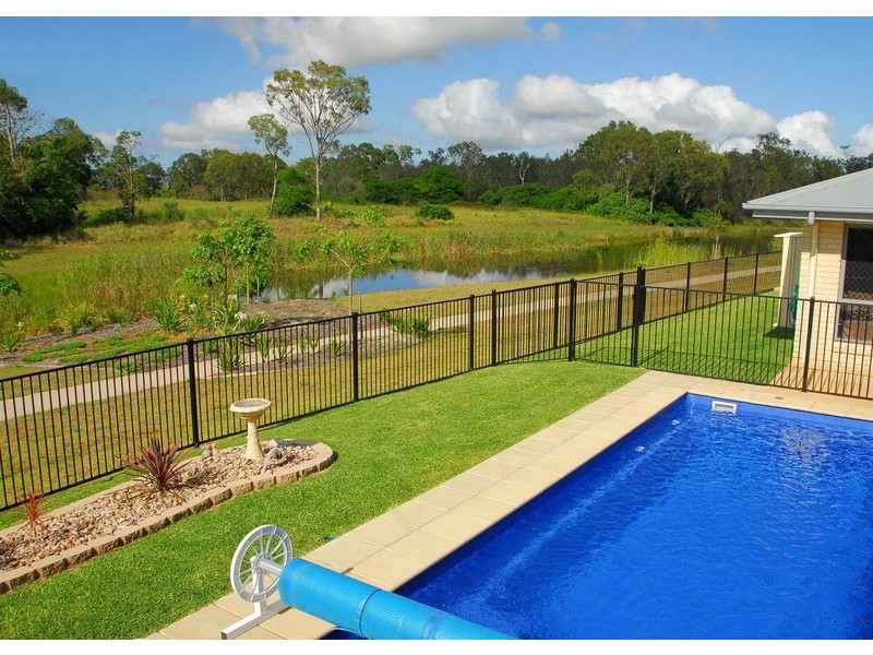 22 Spinnaker Drive, Point Vernon QLD 4655