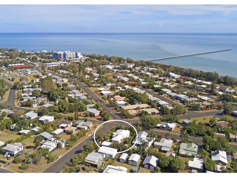 55 Kent Street, Urangan QLD 4655