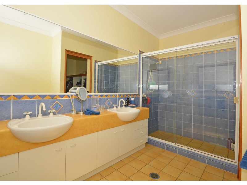 55 Kent Street, Urangan QLD 4655