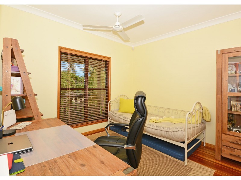 55 Kent Street, Urangan QLD 4655